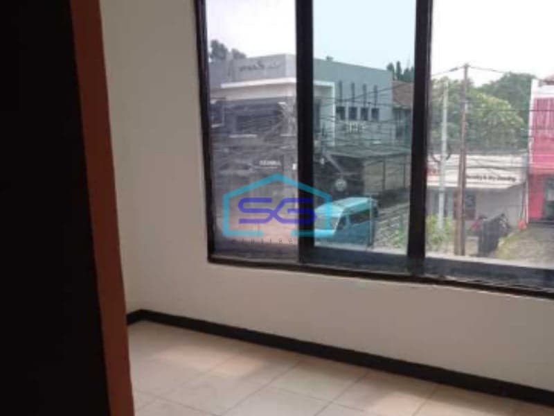 Disewakan Ruko 2 Lantai Daerah Komersil Kemang Jakarta Selatan LB 100m2