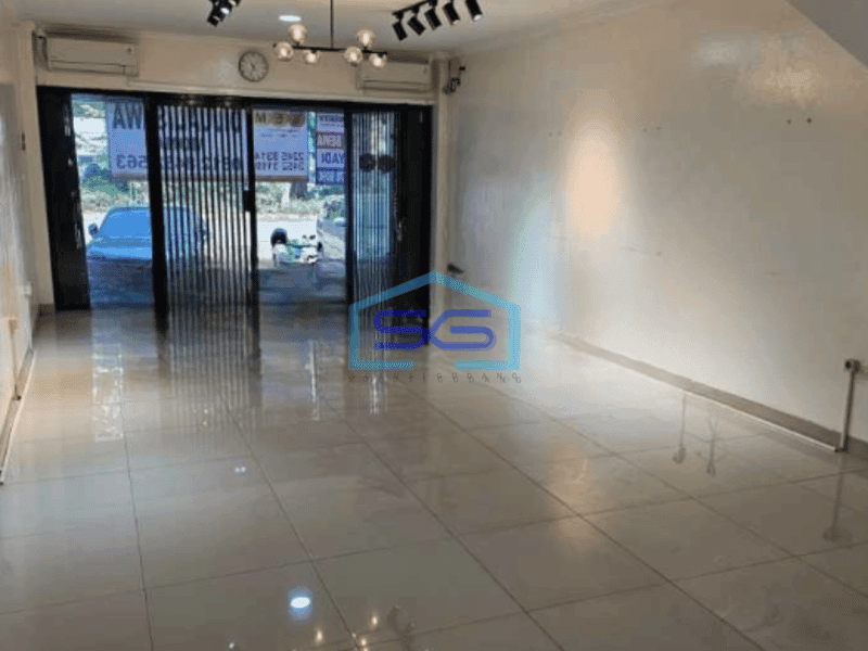 Disewakan Ruko 2 Lantai di Kelapa Gading Jakarta Utara Luas Bangunan  126 m²