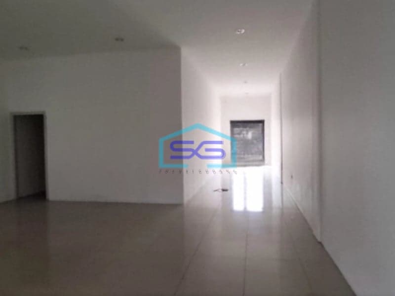 Disewakan Ruko 3 Lantai Dekat Pakuwon Mall COndong Catur Sleman Jogja Luas Bangunan  270 m²