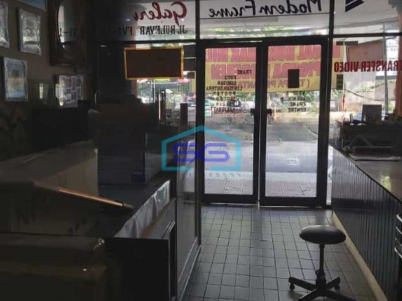 Dijual Ruko 3 Lantai Luas Bangunan  100 m²  Lokasi Kelapa Gading Jakarta Utara