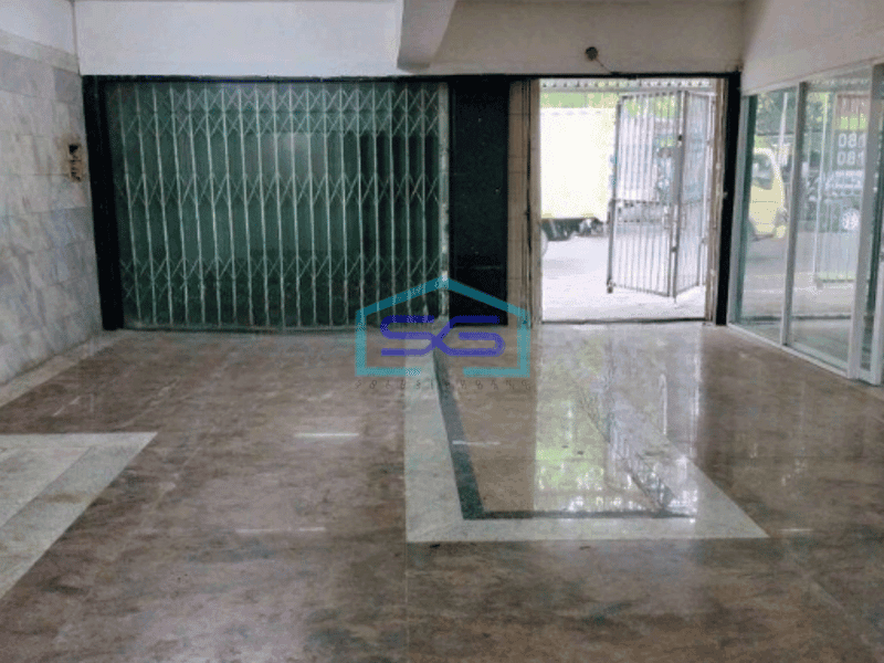 Disewakan Ruko Luas Bangunan 187 m² Lokasi Strategis di Kawasan Bisnis Pasar Pagi Dekat Asemka Jakarta Barat