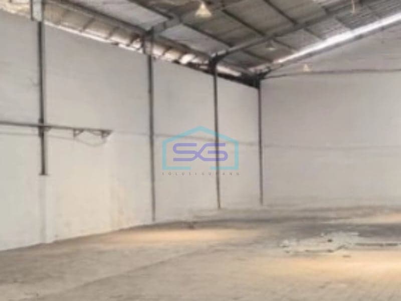 Disewakan Gudang Ada Kantor Luas Bangunan 800 m² di Daerah Tangerang