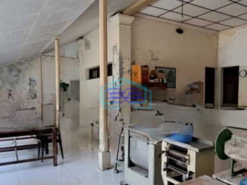 Dijual Ruko Lokasi Strategis Luas Bangunan  600 m² di Semarang