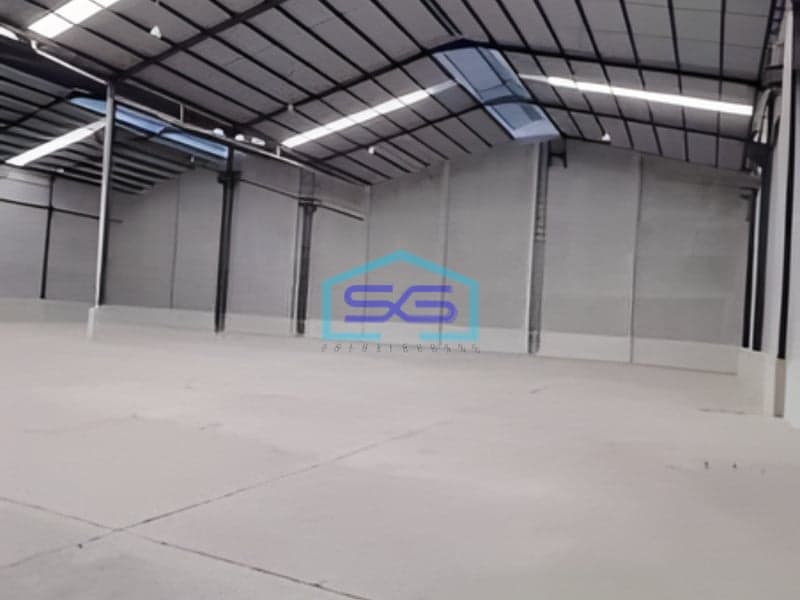 Disewakan Gudang di Kawasan Industri Luas Bangunan 2160m2 di Semarang Siap Huni