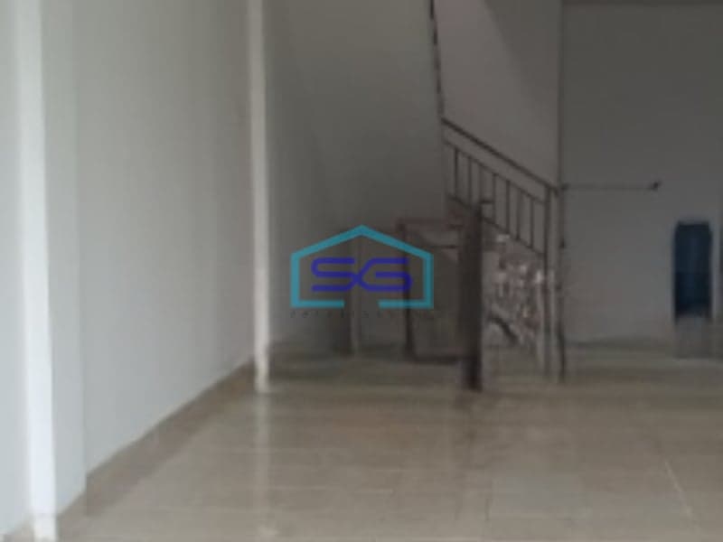 Disewakan Ruko 3 Lantai Luas Bangunan  200 m² Lokasi di Tambora Jakarta Barat