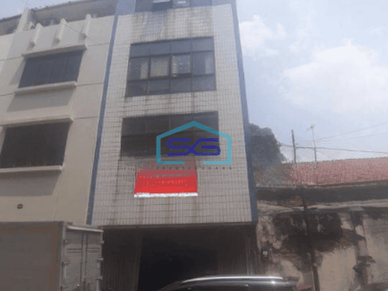 Disewa Ruko komersial 4lantai di Gajah Mada Jakarta Pusat