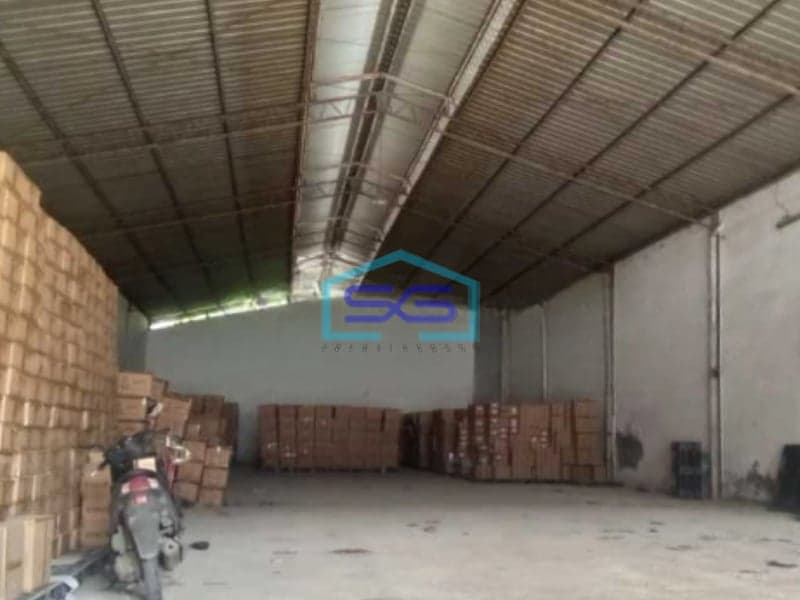 Disewakan Gudang Luas Tanah  800 m² Lokasi Siap Huni di Jakarta Barat