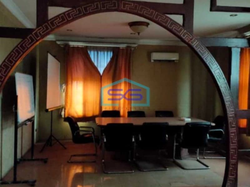 Dijual Gedung Perkantoran di Daan Mogot Jakarta Barat LB 1068m2