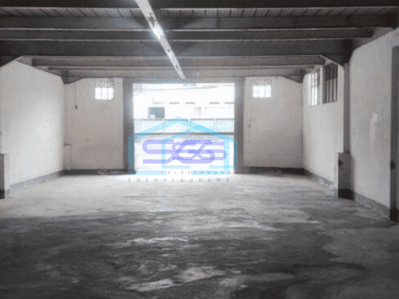 Disewa Gudang Siap Pakai di Mainroad Caringin, Bandung
