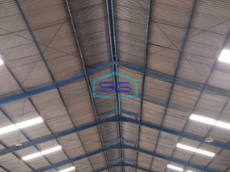 Disewakan Gudang Akses Container Luas Bangunan  2205 m²  di Surabaya