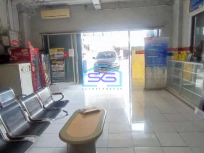 Dijual Ruang Usaha Strategis Depan Jalan Raya Binong Karawaci Tangerang 56 Luas Bangunan  1200 m²