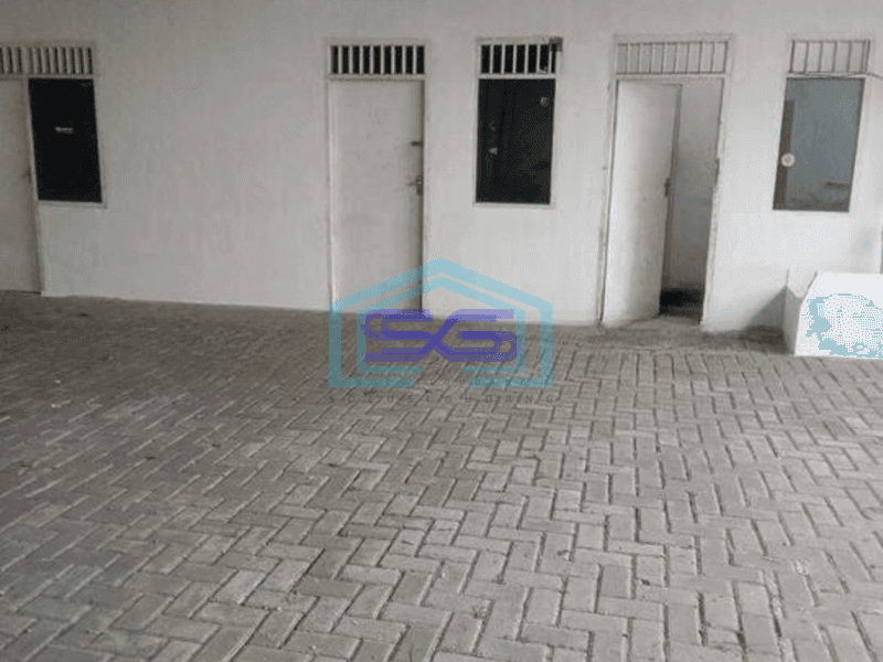 Disewakan Ruang usaha Ex Showroom di Bekasi cocok Untuk Gudang