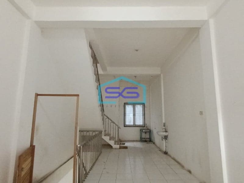 Dijual Ruko di Jalan Mayor Salim Batu Bara, Simpang Lampu Merah Sekip Palembang LB 188m2