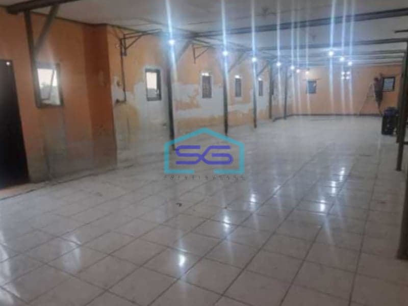 Disewakan Ruko Luas Bangunan  1250 m² Lokasi Strategis di Tangerang