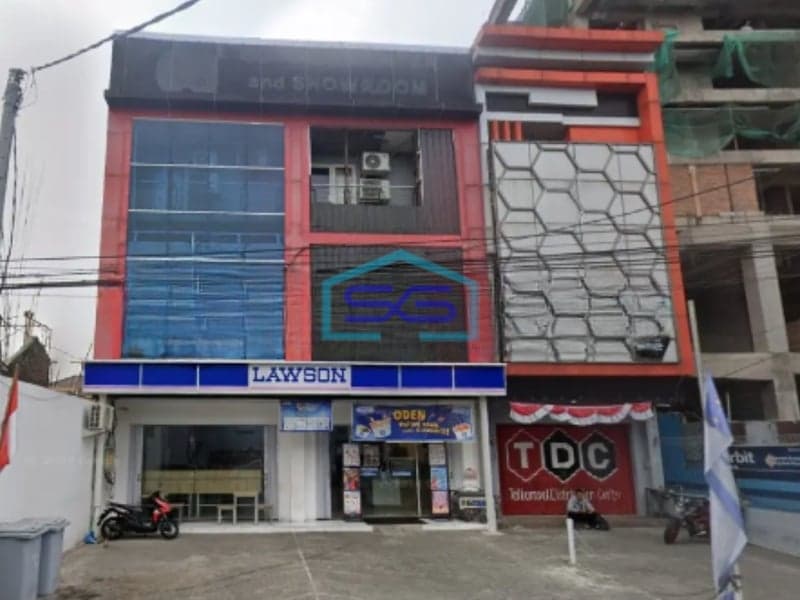 Disewakan Ruko 3 Lantai Gandeng Di kawasan Bisnis dan Wisata Di Jetis Jogja Luas Bangunan 450 m²