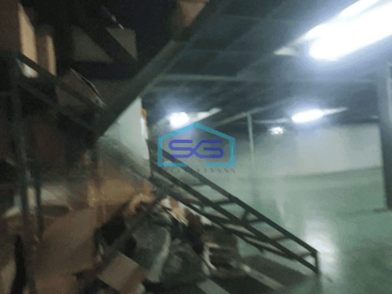 Dijual Gudang Ada Kantor Akses Container Luas Bangunan 2500 m² Lokasi Cengkareng Jakarta Barat