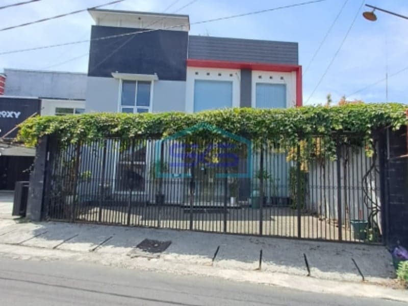 For Sale Ready to Occupy Shophouse in Condong Catur Depok, Sleman Yogyakarta Land Area 482sqm