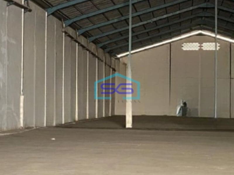 Disewakan Gudang Luas Bangunan 3000 m² Lokasi Surabaya