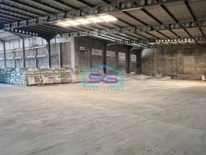 Dijual Gudang Lokasi Bebas Banjir Luas Bangunan  2000 m²  di Cipondoh Tangerang