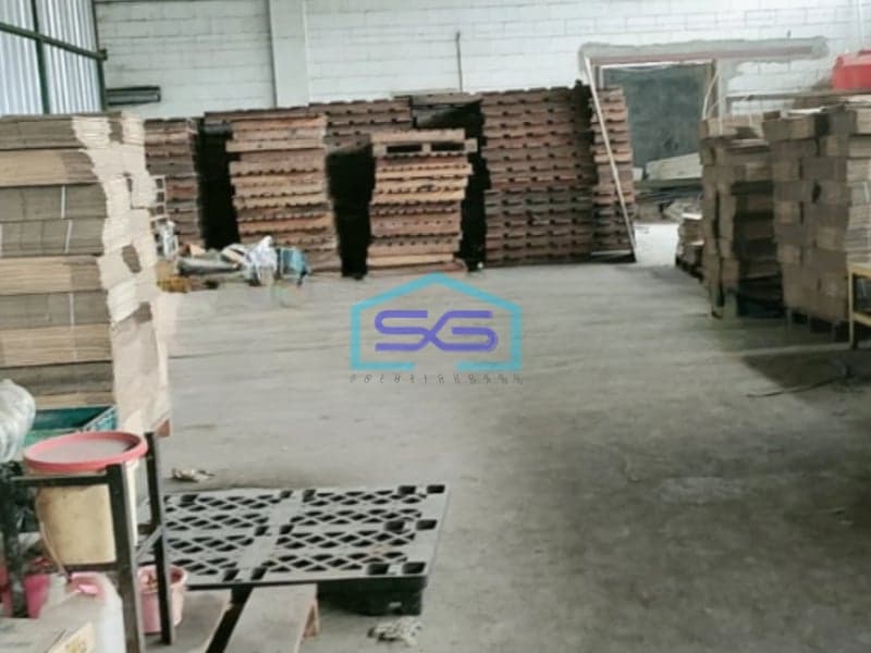 Disewakan Gudang Akses Container Luas Tanah  1100 m²  di Cimahi Bandung