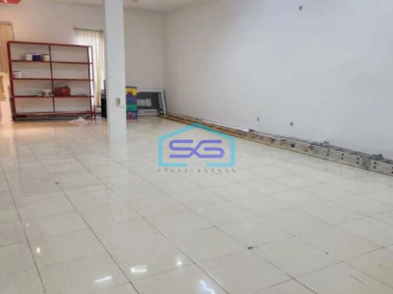 Disewakan Ruko 3 Lantai Di Kiaracondong Bandung Luas Bangunan 300 m²