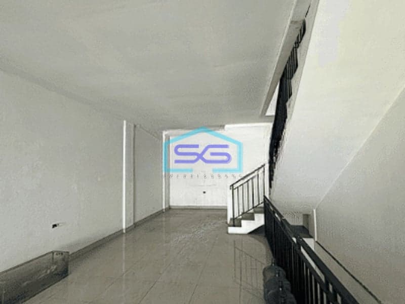 Dijual Ruko Gandeng Jual Cepat Di Jl. Muara Karang Shm Jakarta Utara LB 450m2