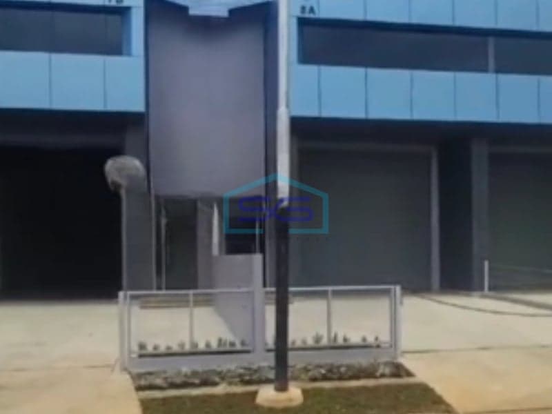 Dijual Gudang Luas Tanah  429 m² Lokasi Bebas Banjir di Cikupa Tangerang