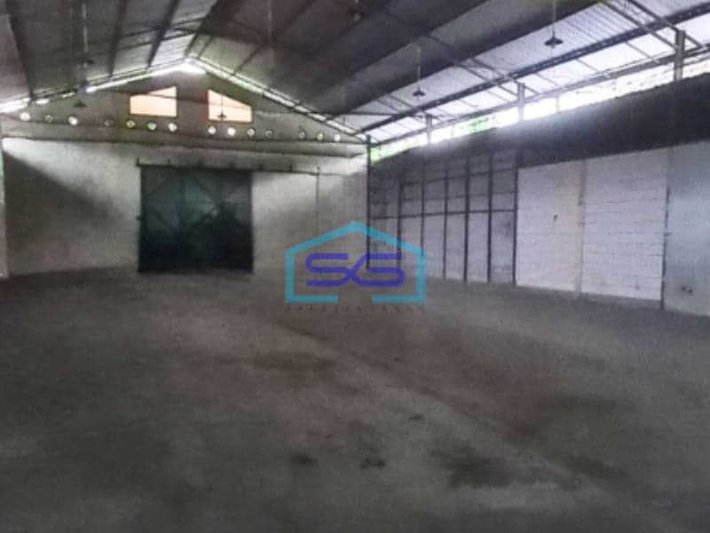 Disewakan Gudang Luas Bangunan  300 m² Lokasi Bebas Banjir di Ngaliyan Semarang