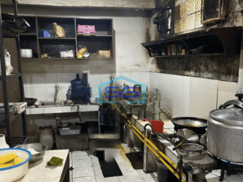 Disewakan Ruang Usaha Pajajaran Luas Bangunan 300 m²