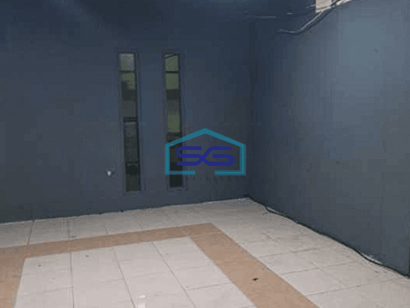 Disewakan Ruko Gandeng Strategis di Kebon Jeruk Jakarta Barat LB 540m2