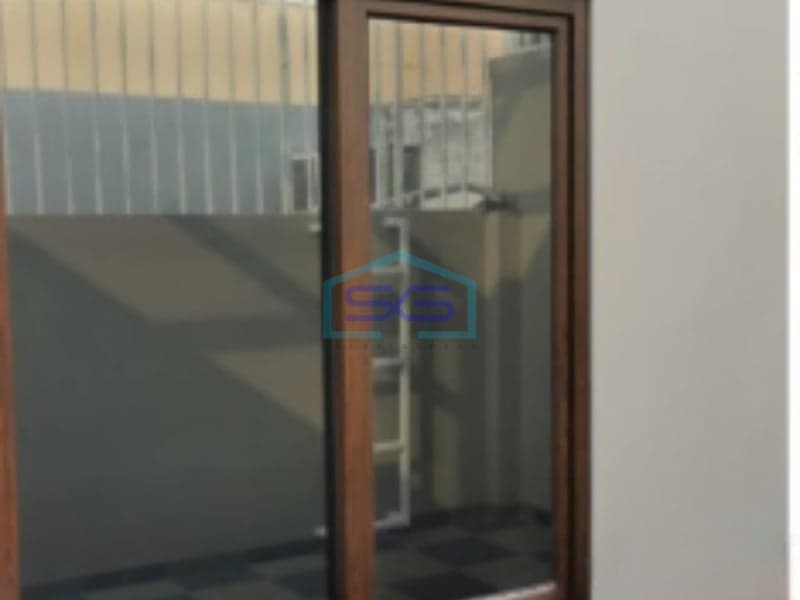 Disewakan Ruko Luas Bangunan 240 m² Lokasi Serpong Tangerang Selatan