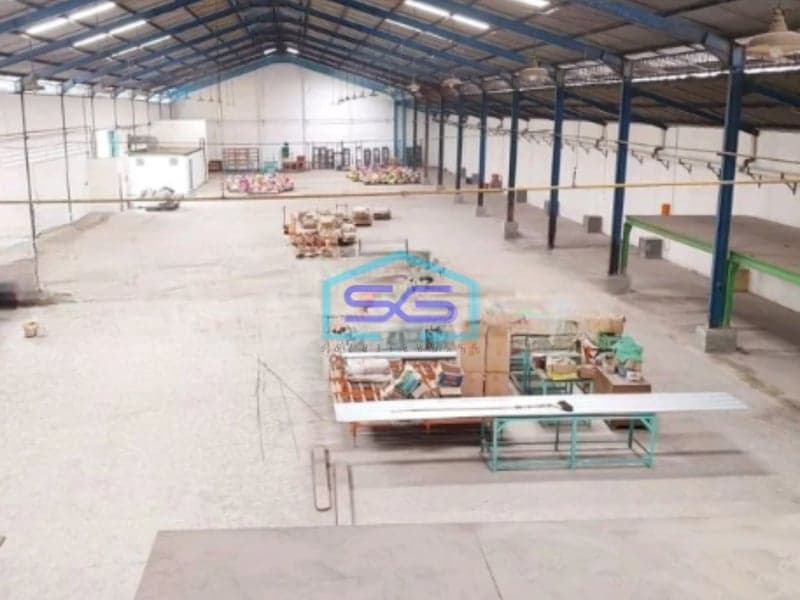 Disewakan Gudang Ada Kantor Luas Tanah 3000 m² Lokasi di Surabaya