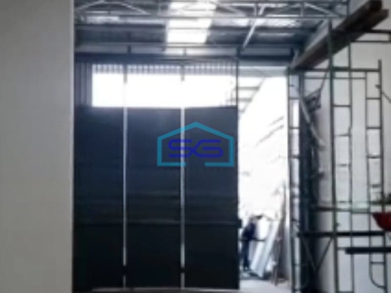 Disewakan Gudang Siap Pakai Luas Tanah  715 m² Lokasi di Kapuk Kamal Jakarta Barat