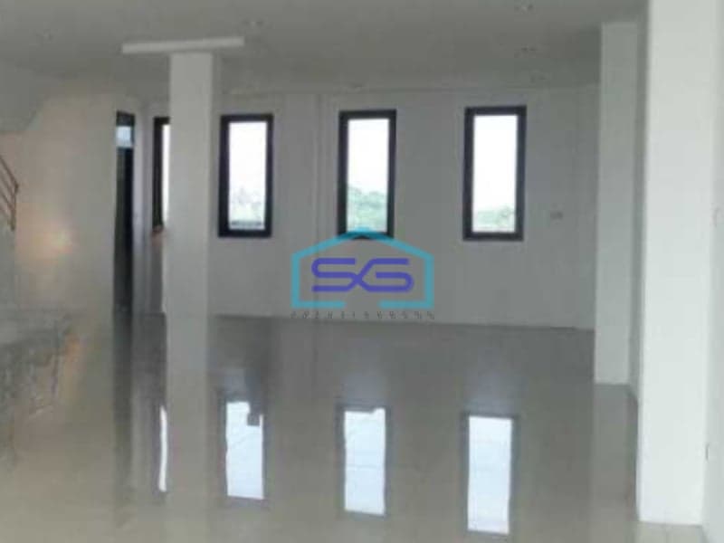 Disewakan Ruko 2 Lantai Luas Tanah 540 m² Lokasi Siap Huni di Tangerang