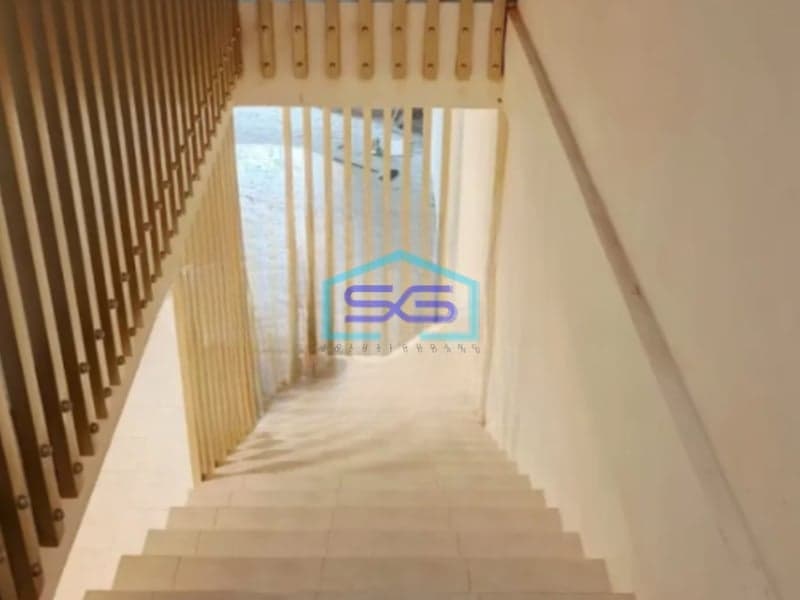 Disewakan Ruko Strategis Tengah Kota di Jl Pahlawan Trip Klojen Malang LB 170m2