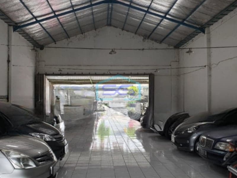 Dijual Ruang Usaha Ex Showroom Ada Gudang Siap Pakai di Jebres Solo Jawa Tengah LT 1350m2