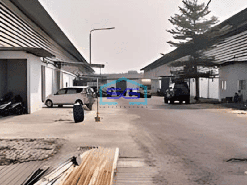 Disewa Gudang Bagus LB 1500 m² di Jl Raya Tangerang Kota