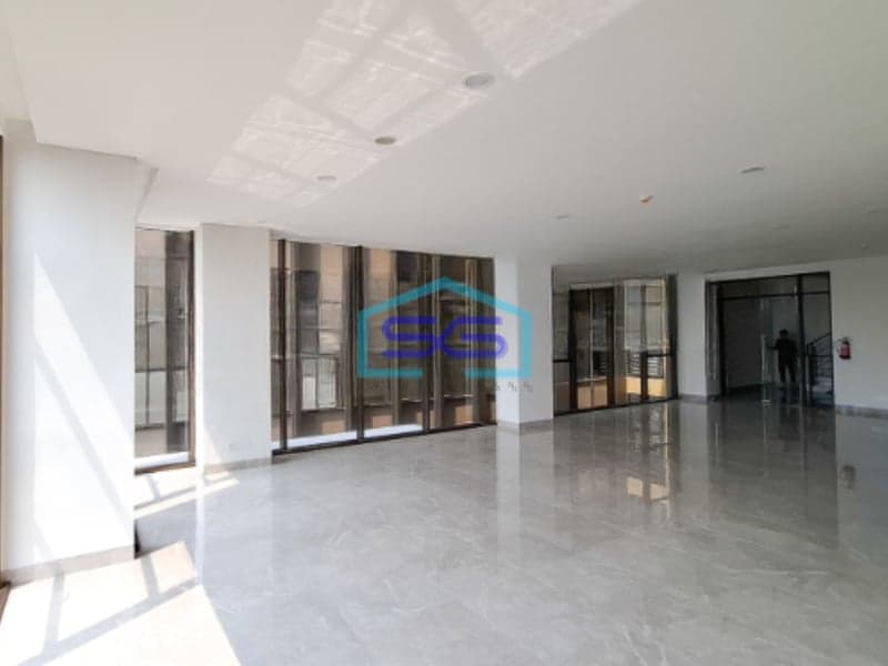 Disewakan Ruko Luas Bangunan 824 m² Lokasi Bebas Banjir di Gading Serpong Tangerang