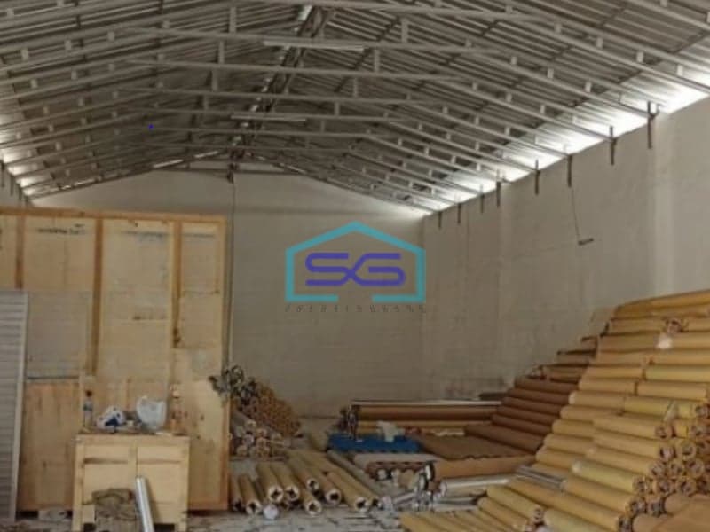 Disewakan Gudang Luas Bangunan 450 m² Lokasi Strategis di Pluit Jakarta Utara