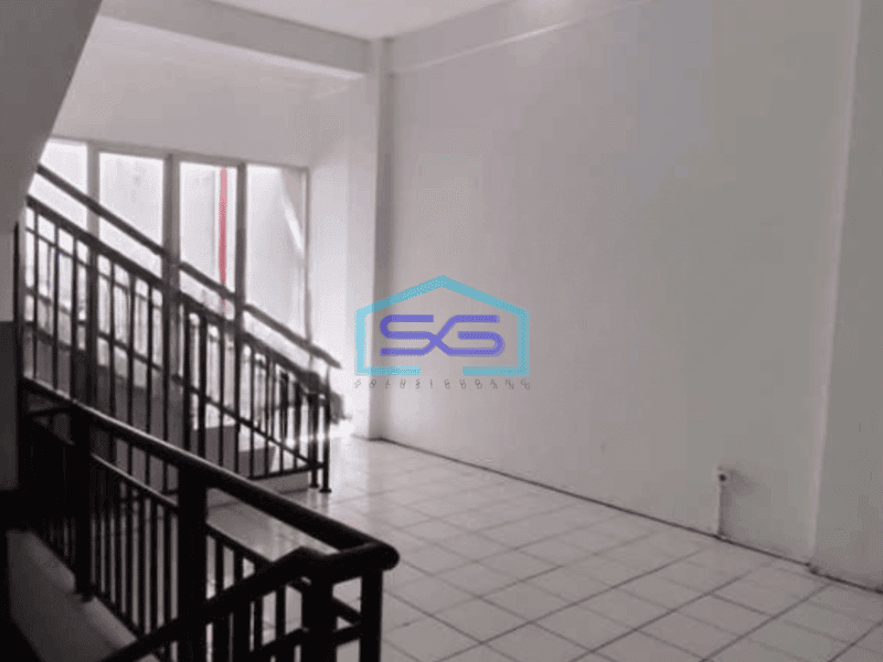 Disewakan Ruko 3 Lantai Luas Bangunan 216 m² Lokasi Rungkut Surabaya
