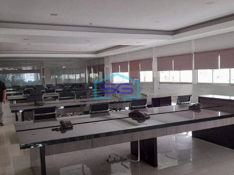 Dijual Tanah dan Bangunan Gudang 3 Lantai di Kapuk Jakarta Utara LT 2800m2