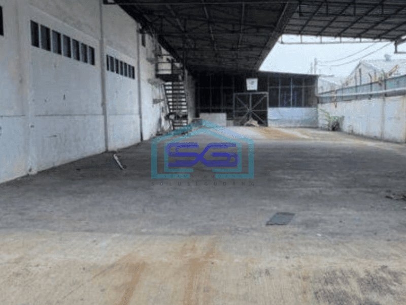Dijual Gudang Jalan Raya di Tanjung Priuk Jakarta Utara