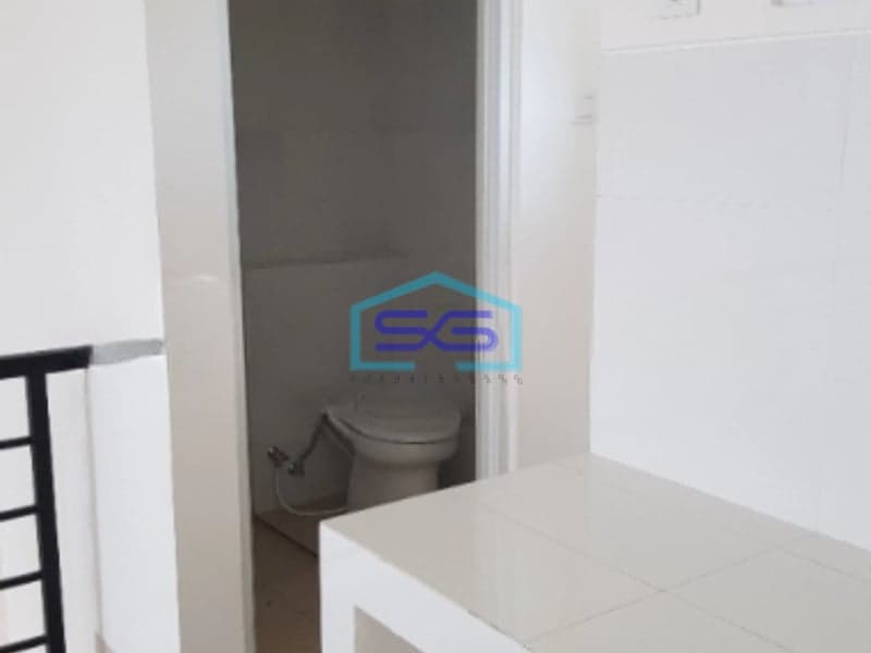 Dijual Ruko Lokasi Pinggir Jalan Raya Simongan Semarang Luas Bangunan 105 m²