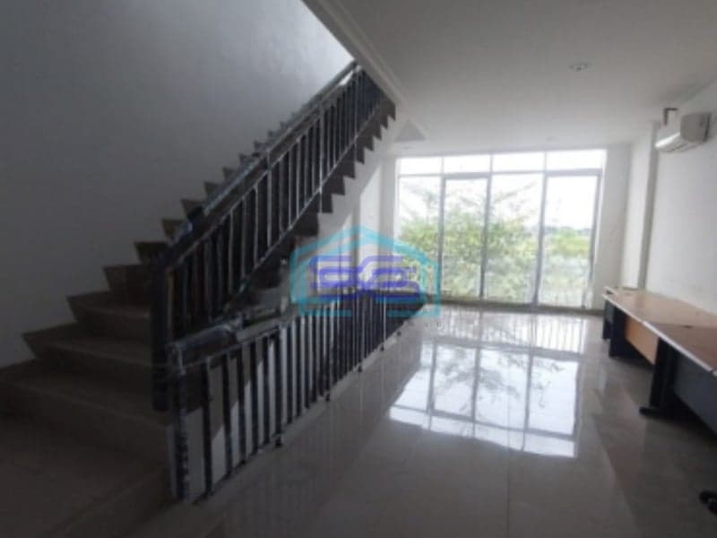 Disewakan Ruko Shibuya PIK 2 Jakarta Utara Semi Furnish Luas Bangunan  162 m²