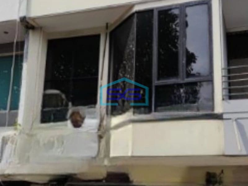 Dijual Ruko Perkantoran Taman Kebon Jeruk Jakarta Barat Sudah Renovasi HGB LB 290m2